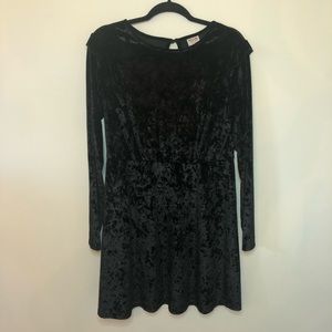 Long Sleeve Black Velvet Dress